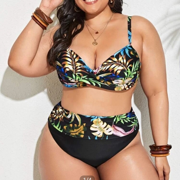 Tropical pattern bikini - Picture 3 of 4